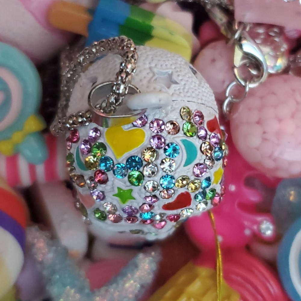 SKULL NECKLACE - Picture 7 of 9
